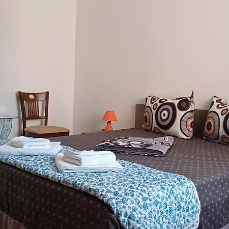 Готель Casa Ella Тузла Екстер'єр фото