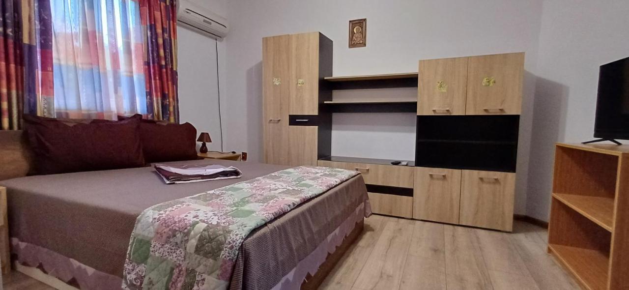 Готель Casa Ella Тузла Екстер'єр фото